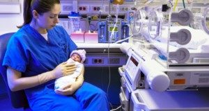 nurse-with-premature-baby-300x160